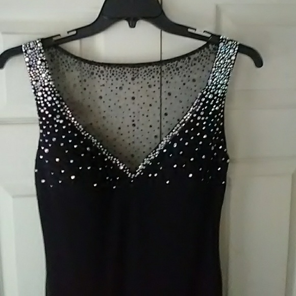 Black ballroom gown with sequins - Picture 6 of 8